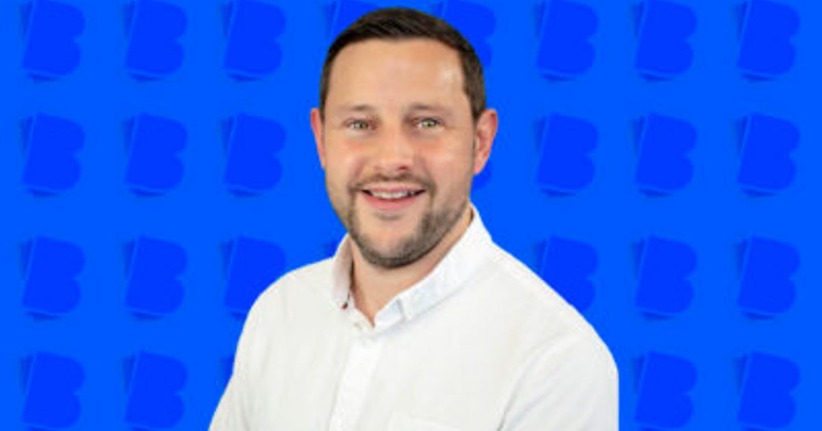 Simon Marshall.jpg