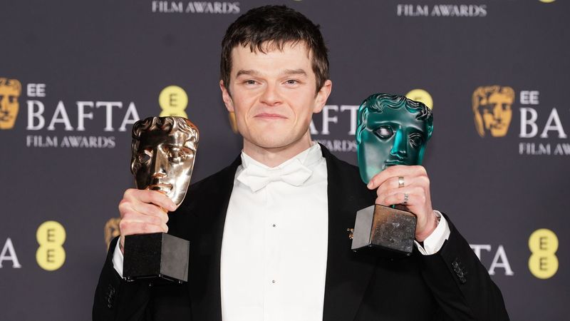 imported-skynews-robert-aramayo-bafta_7173130.jpg
