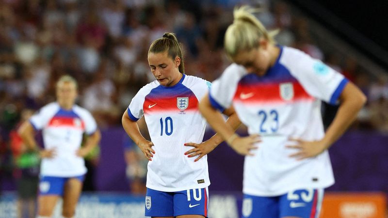 imported-skynews-ella-toone-football_6958234.jpg