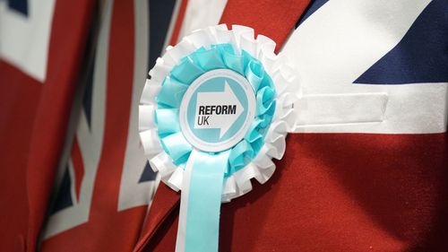 imported-skynews-union-jack-blazer-reform_7242081.jpg