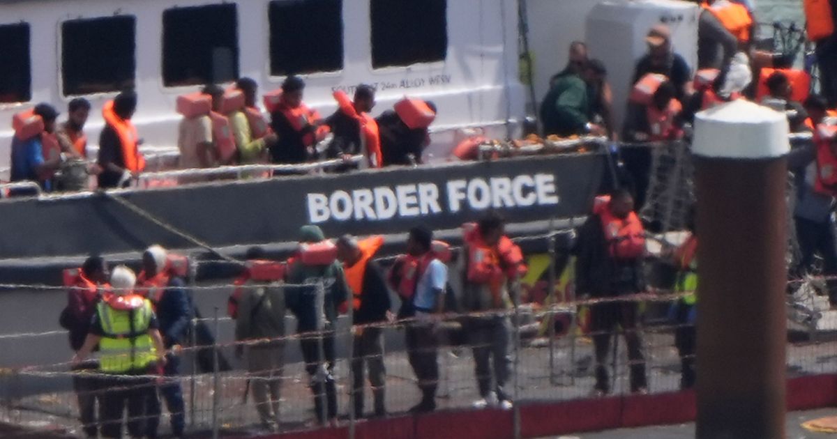 imported-skynews-dover-small-boats-migrants_6979000.jpg