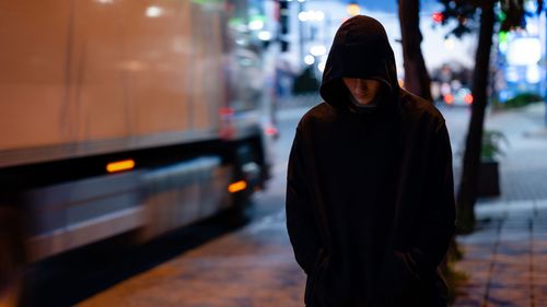 imported-skynews-hooded-teenger-teen-at-night_7251942.jpg