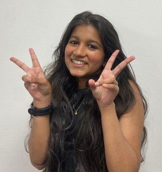 anushka_sq.jpg