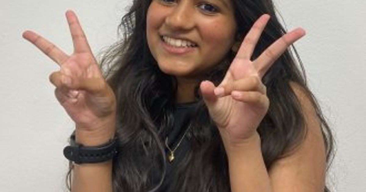 anushka_sq.jpg