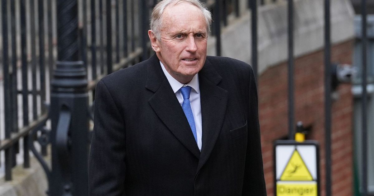 imported-skynews-paul-dacre-courts-associated-newspapers_7161084.jpg