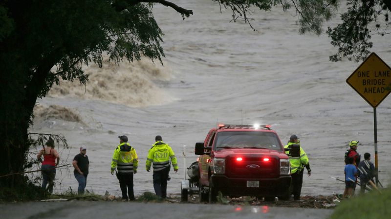 imported-skynews-flooding-texas_6957599.jpg