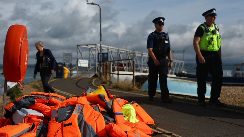 imported-skynews-rnli-protests_7345470.jpg