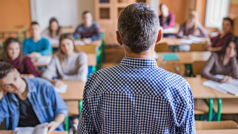 imported-skynews-teacher-classroom-education_5739739.jpg