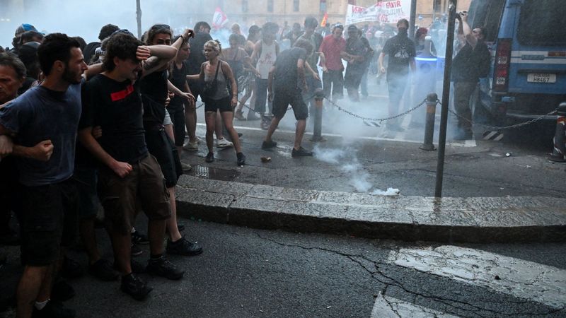 imported-skynews-italy-protests_7303573.jpg