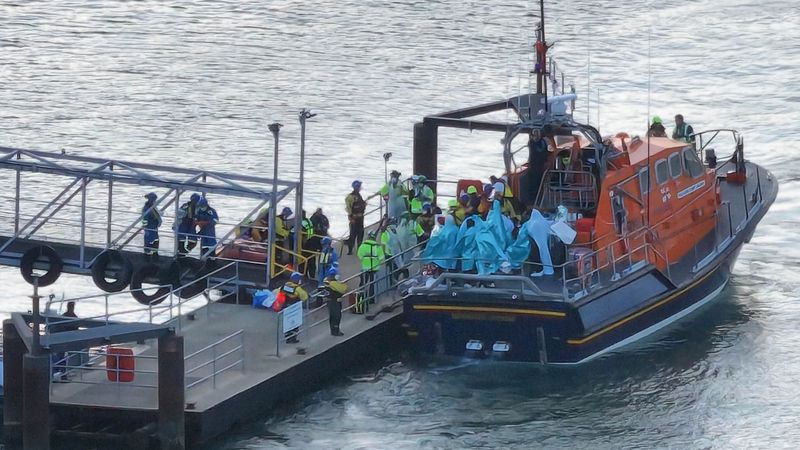 imported-skynews-migrants-portsmouth_7343735.jpg