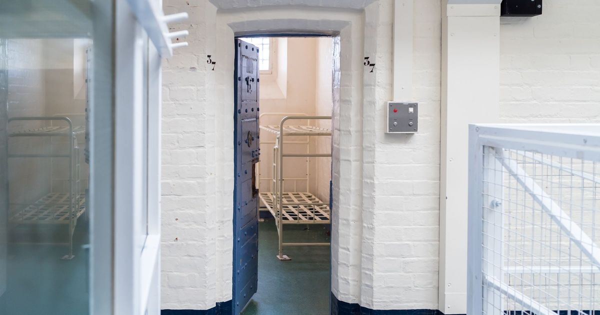 imported-skynews-prison-jail-cell-file_6916492.jpg
