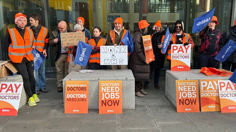 imported-skynews-doctors-strike-nhs_7112806.jpg