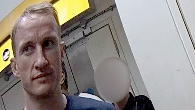 imported-skynews-james-gillingham-heathrow_7359315.jpg