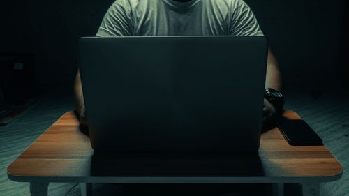 imported-skynews-laptop-internet_7128528.jpg