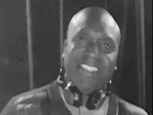 Lloyd Mensah profile thumb.jpg