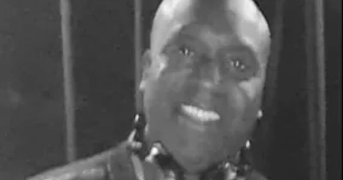 Lloyd Mensah profile thumb.jpg