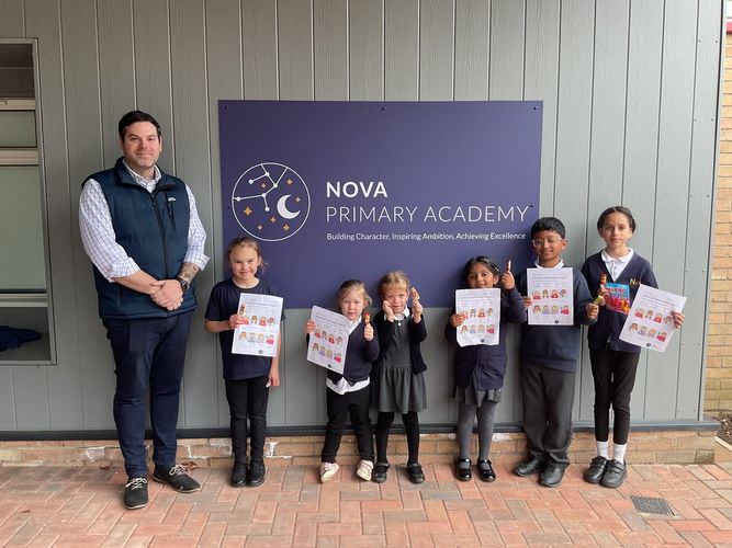 imported-Mr_Daniel_Saull_Head_Teacher_with_students_from_Nova_Primary_Academy_Credit_Keys_Acadamies_Trust_177-53388b0df1cc7ed2.jpg