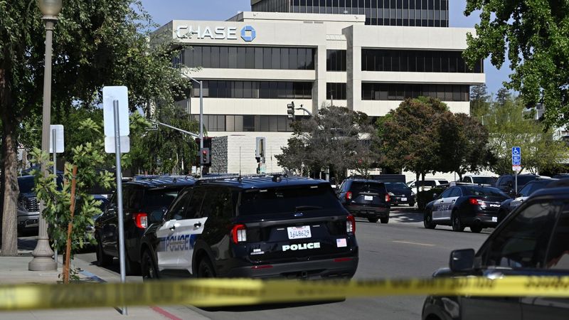 imported-skynews-bakersfield-hostage_7264753.jpg