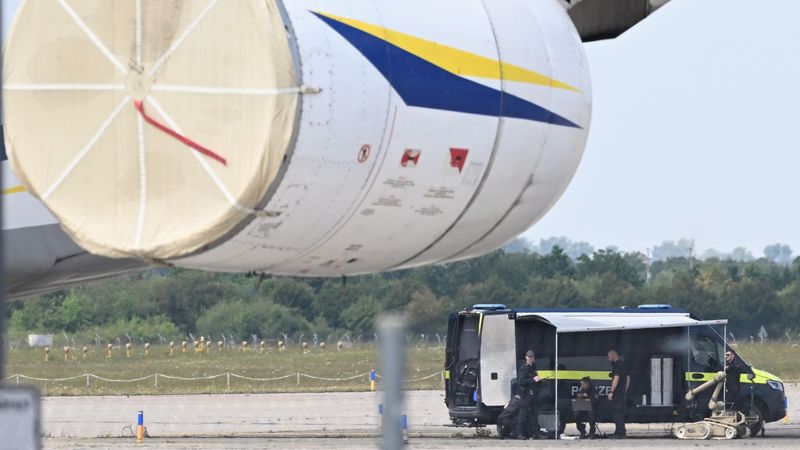 imported-skynews-leipzig-airport-drone_7314553.jpg