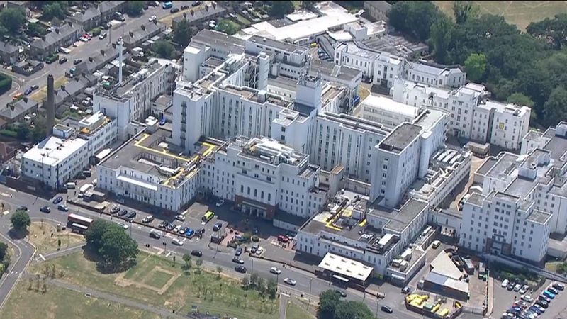 imported-skynews-st-helier-hospital_7293780.jpg