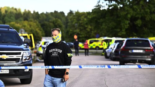 imported-skynews-sweden-sword_7327520.jpg