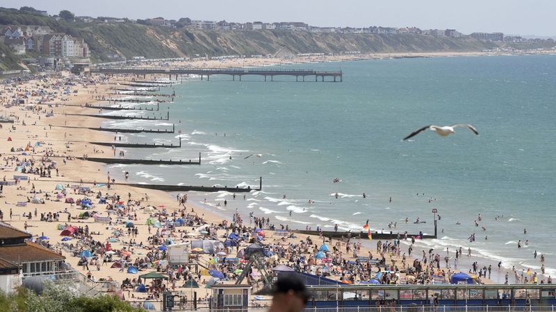 imported-skynews-bournemouth-weather_6955603.jpg