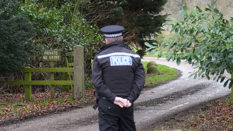 imported-skynews-police-sandringham_7173483.jpg