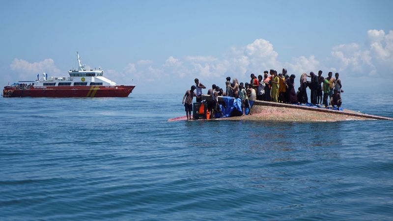 imported-skynews-rohingya-indonesia_7299000.jpg