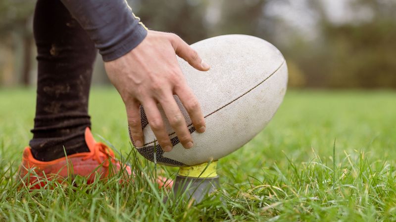 imported-skynews-rugby-player-ball_7327228.jpg