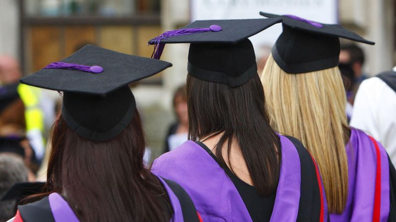 imported-skynews-students-university_7174828.jpg