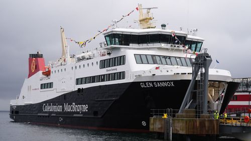 imported-skynews-glen-sannox-ferry_7180883.jpg