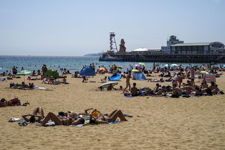 imported-Sunny Beach-d91e58.jpg