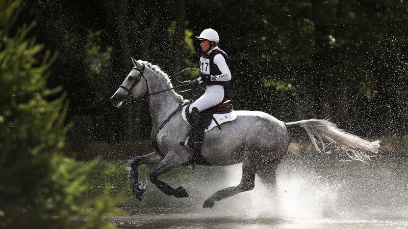 imported-skynews-georgie-campbell-horse-riding_7235716.jpg