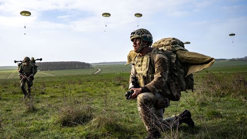 imported-skynews-uk-military-salisbury-plain_7221486.jpg