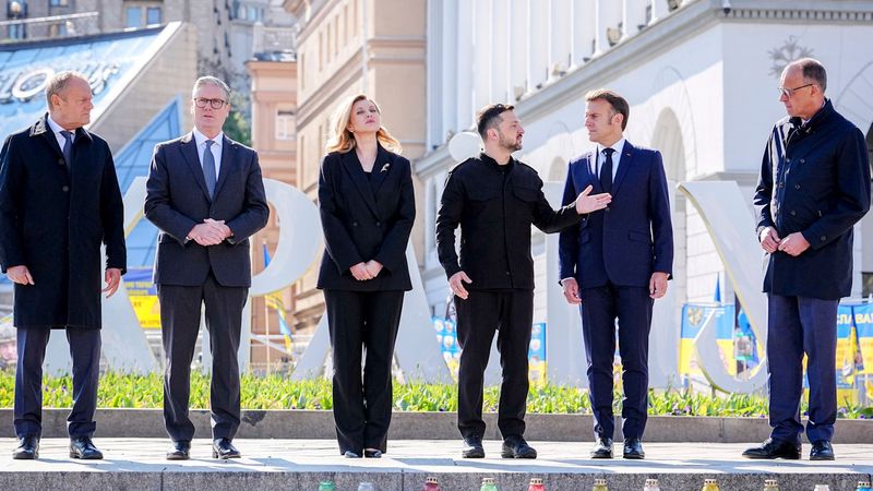 imported-skynews-keir-starmer-volodymyr-zelenskyy_6911613.jpg