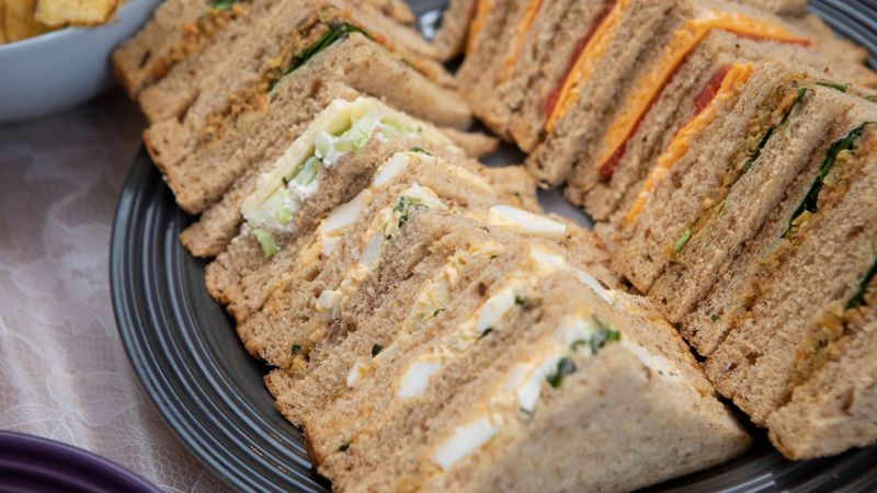 imported-skynews-sandwiches-food_7247038.jpg
