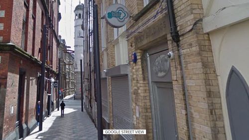 imported-skynews-g-bar-eberle-street_7356890.jpg