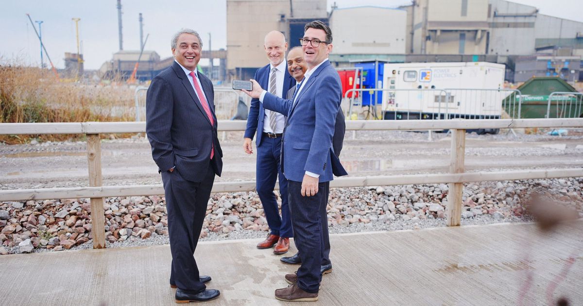 imported-skynews-port-talbot-andy-burnham_7332585.jpg