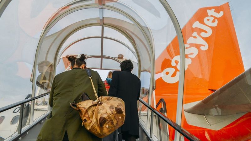 imported-skynews-easyjet-plane_7150237.jpg