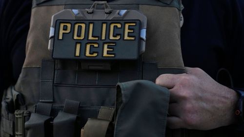imported-skynews-ice-agent-illinois_7200050.jpg