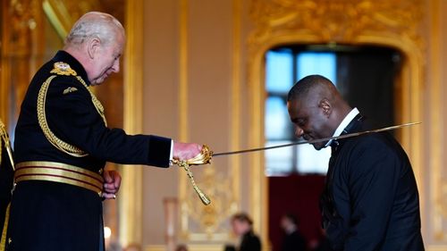 imported-skynews-king-idris-idris-elba_7263905.jpg
