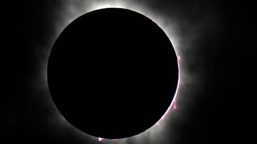 imported-skynews-total-solar-eclipse_7294550.jpg