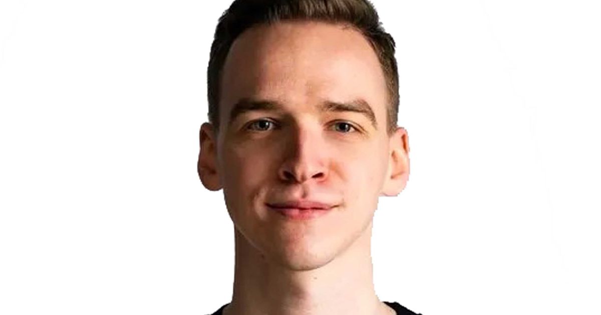 Pauly-Moskal-centred.jpg