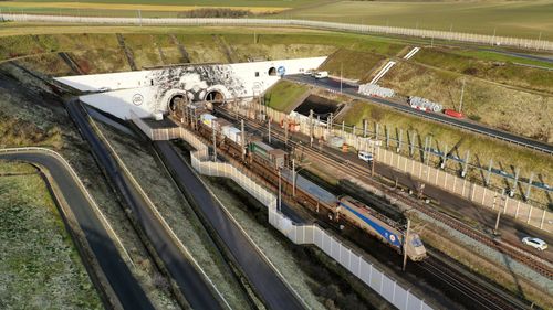 imported-skynews-eurotunnel-channel-tunnel_7377869.jpg