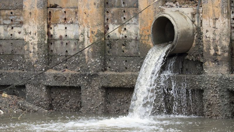 imported-skynews-sewage-rivers_6968697.jpg