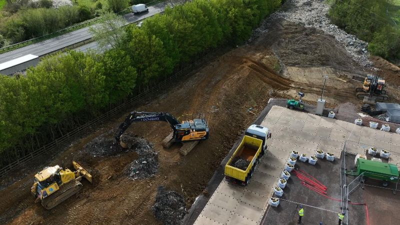 imported-skynews-oxfordshire-dump_7333020.jpg