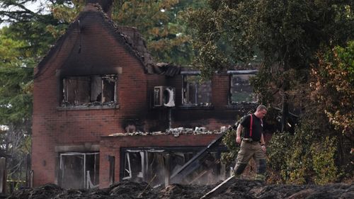 imported-skynews-stourbridge-fire_7322155.jpg