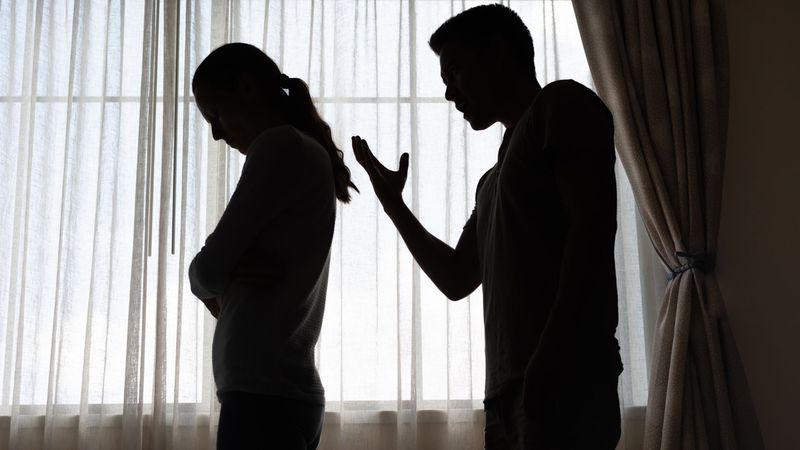 imported-skynews-arguing-couple_7363135.jpg