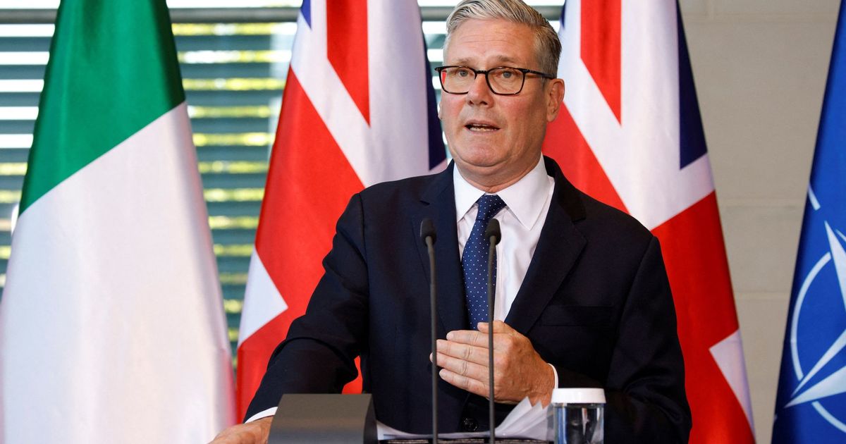 imported-skynews-keir-starmer-emmanuel-macron_7281921.jpg