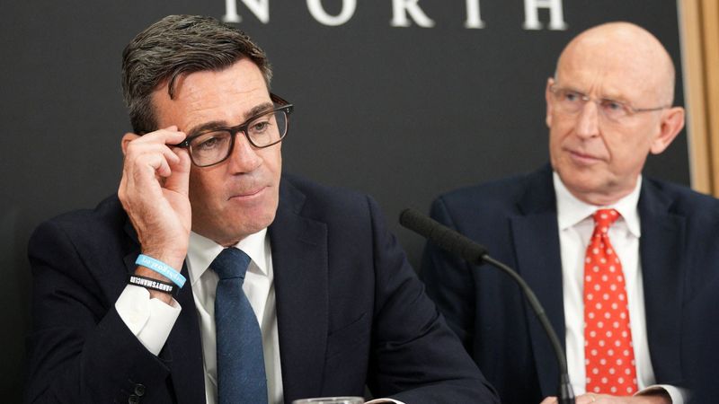 imported-skynews-andy-burnham-john-healey_7326772.jpg